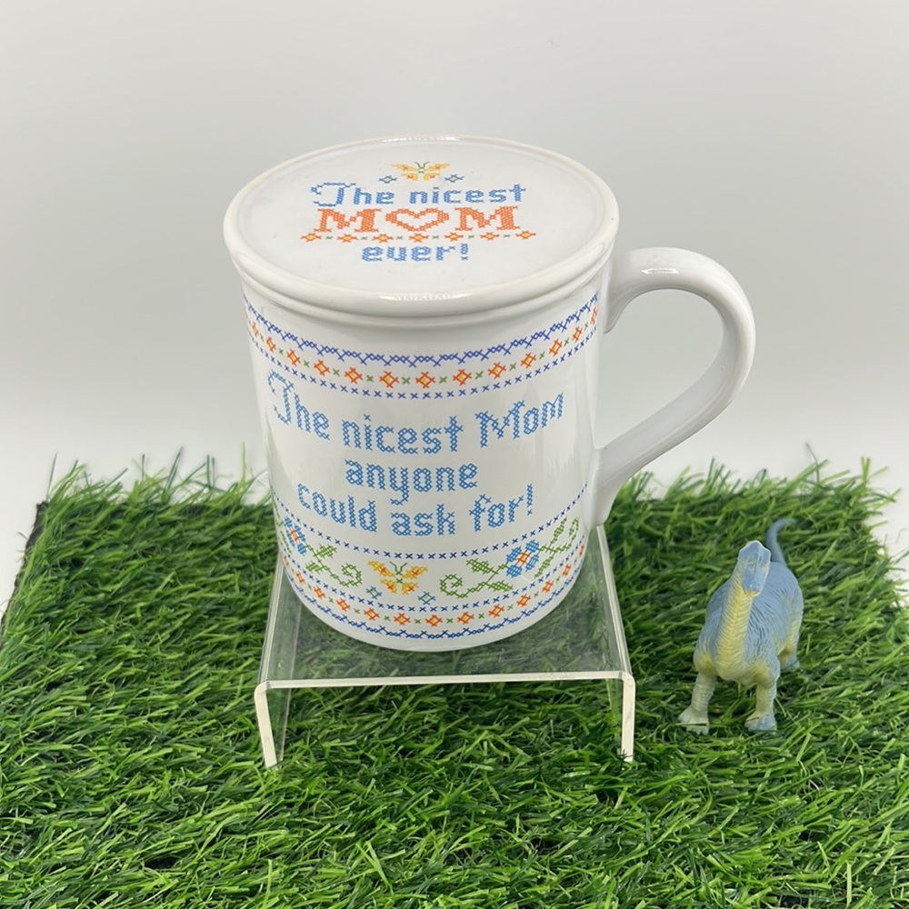 The Nicest Mom Ever Vintage Hallmark Heart Warmers Ceramic Mug with Lid/Coaster